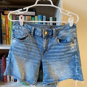 Women’s Distressed Shorts